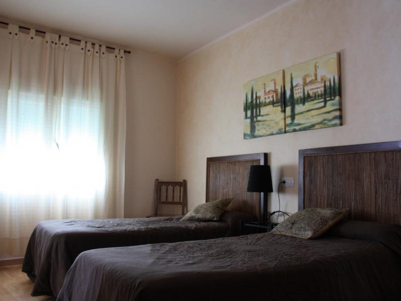 Hostal Rte. Elena Fuentes de Ebro Room photo